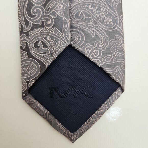 MICHAEL KORS Men's Tie Necktie Paisley Pattern 100% Silk Tie Purple Geometric 3" - Picture 3 of 7